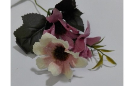 Ramillete flores 4 a 5cms diametro Rosas