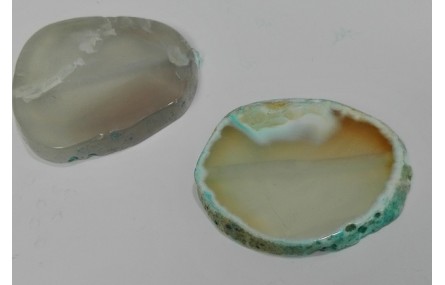 Agatha plana borde azulado 40-50mm*35-10mm