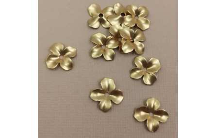 Pieza Flor 4 pétalos 14mm diámetro Oro Mate