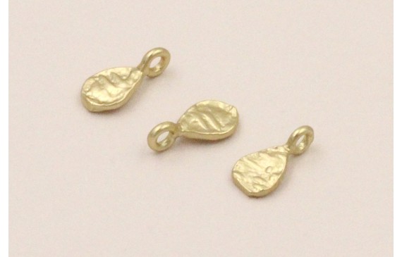 Colgante lámina labrada 8*4*1mm Dorado Mate