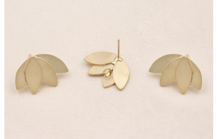 Pendiente Flor de Lotto 20*15mm Dorado Mate