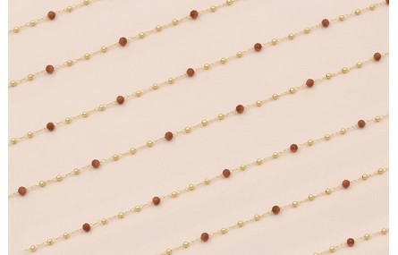 Cadena Oro Mate bolitas de Piedra de 2mm Rojiza