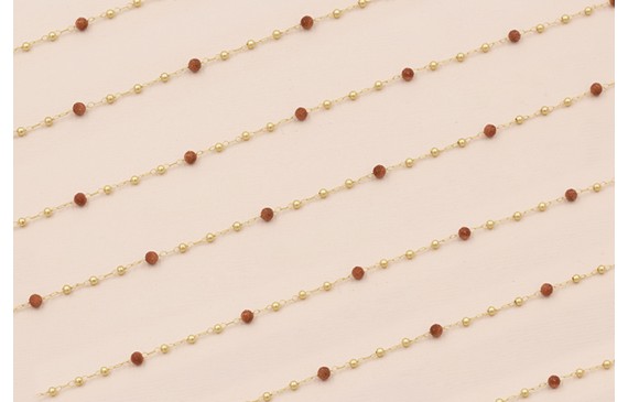 Cadena Oro Mate bolitas de Piedra de 2mm Rojiza
