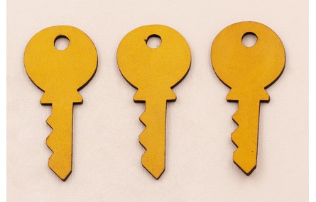 Llave cuero 60*25mm Amarillo