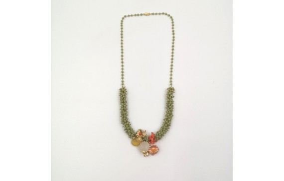 Collar facetadas verdes burruño, margarita, brillo