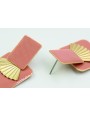 Pendientes rectangulo rosa y triangulo plisado