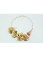 Collar rigido con flores de 3 capas en oro mate co