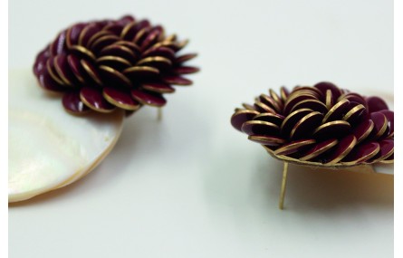 Pendientes con roseton 25mm de esmaltes granates y