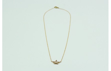 Solitario barco en latón y cadena de eslabón peque