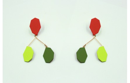 Pendientes con perno esmaltado coral mate y colgan