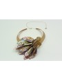 Collar rigido ancho con flores de nacar y flor tre