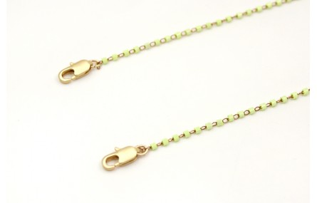 Cuelga mascarilla cadena con miyuki verde lima. La