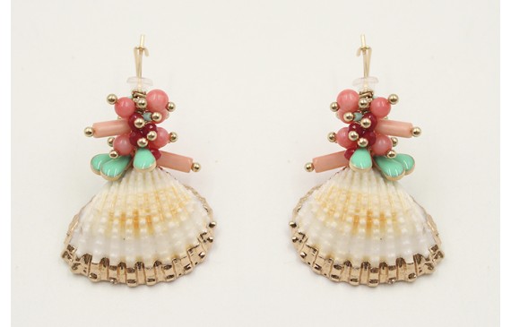 Pendientes aro brillo con concha blanca y dorada c