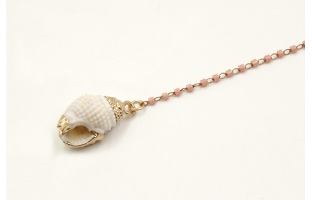 Pulsera cadena de miyuki rosa rematada con caracol