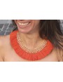 Collar babero con flecos naranjas con entrepieza d