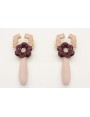Pendientes miyuki rosa mate con flor esmaltada gra