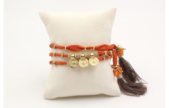 Pulsera de seda natural naranja con rueda estriada