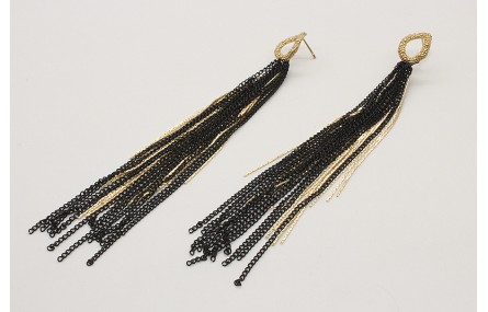 Pendientes largo con fleco en color oro brillo y c