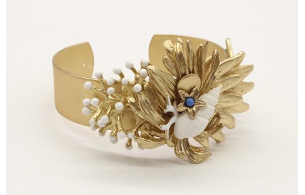 Pulsera rigida ancha con escamas, nenufar en oro m