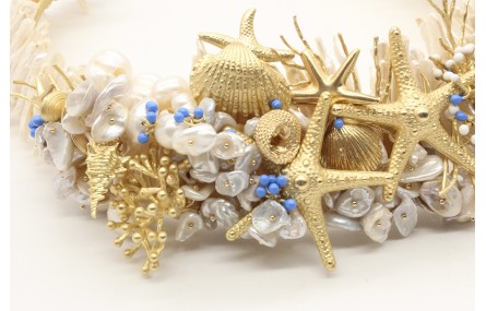 Collar rigido con listones de perla, estrellas de 