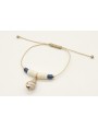 Pulsera hilo macrame oro palido con corales blanco