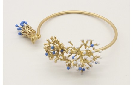 Pulsera riguda corales oro mate con coral esmaltad