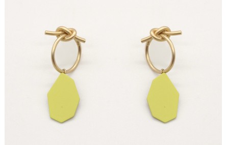 Pendientes perno aro nudo en oro mate con pieza pi