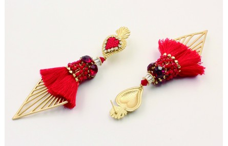 Pendientes perno sagrado corazón con corazón miyuk