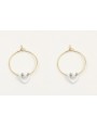 Pendientes aro dorado con corazón hueco blanco