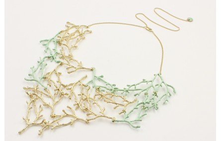 Collar ramas de coral en color turquesa y oro mate