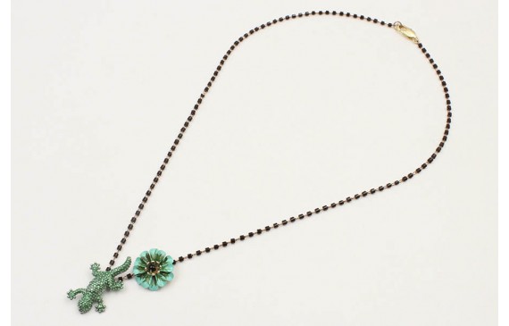 Collar cadena miyuki negra con colgante lagarto ve