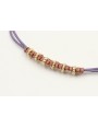 Pulsera macrame morado con nudo color oro rosa y r