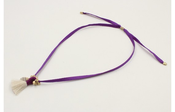 Collar seda color morada con colgante caracola bor