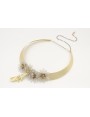 Collar rigido con flores de dagas grises,casquilla