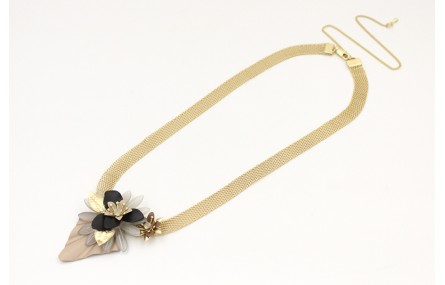 Collar de cadena de malla oro mate con centro de f