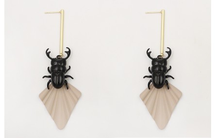 Pendientes perno barrita oro mate con colgante de 