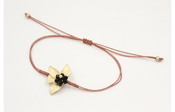 Pulsera hilo macramé oro rosa con flor de facetada