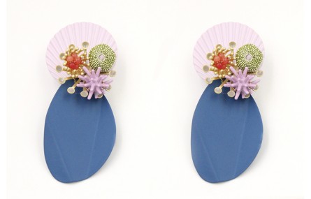 Pendientes perno ondulado lila con colgante azul y