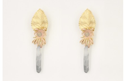 Pendientes perno hoja oro mate con liston de sodal