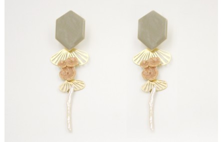 Pendientes perno hexagono visón con colgante alas 