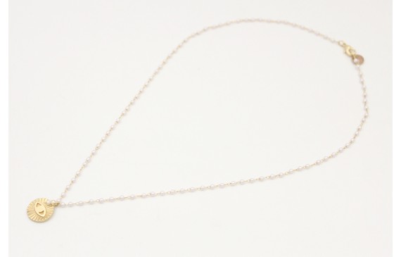 Collar cadena dorada con microperla y colgante dis