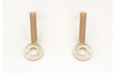 Pendientes perno listón esmaltado arena con colgan