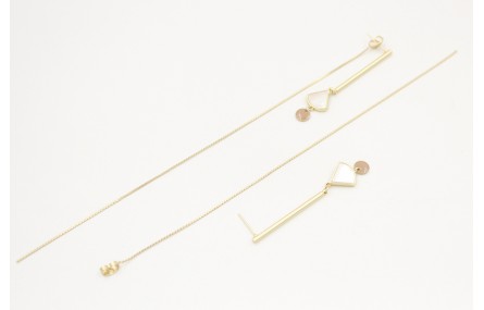 Pendientes perno palo oro mate con gota nacar enga