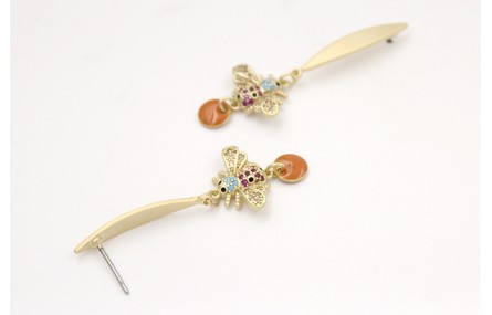 Pendientes perno lámina ovalada curvada con colgan