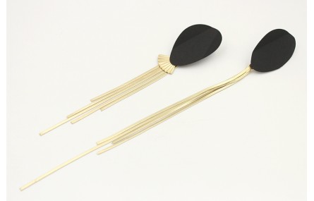 Pendientes ovalo doblado esmalte negro mate con fl