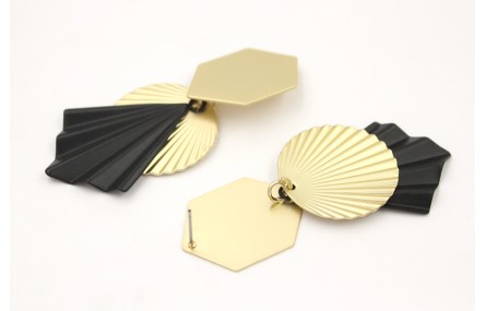 Pendientes perno hexágono dorado mate con disco on