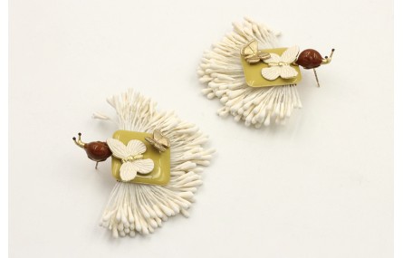 Pendientes abanico estambres blancos, cuadrado esm