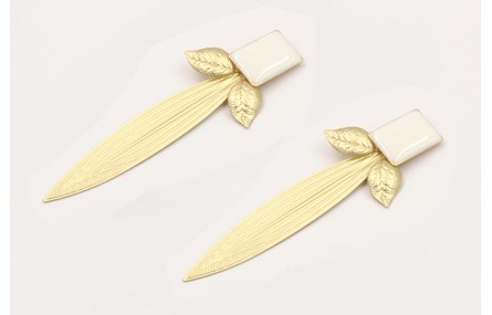 Pendientes perno rectangular esmalto blanco, colga