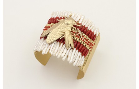 Brazalete etnico con listones de perlas, gotas cor