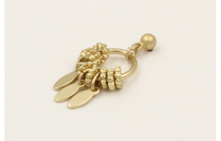 Single earrings con colgantes petalos y ruedas est